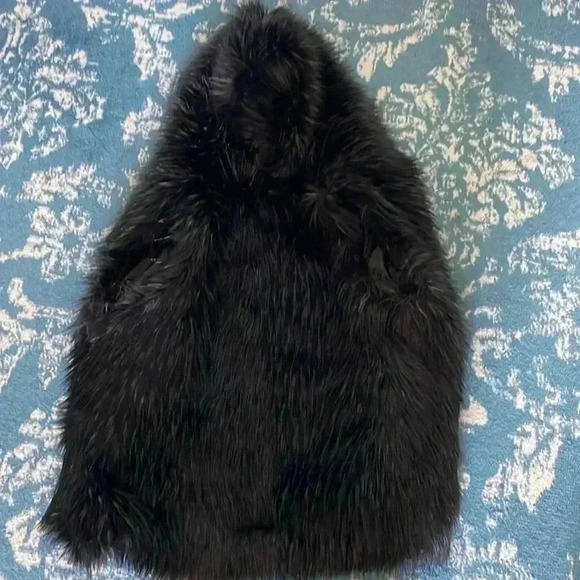 Willi Smith soft faux for hooded vest, large - Picture 4 of 4